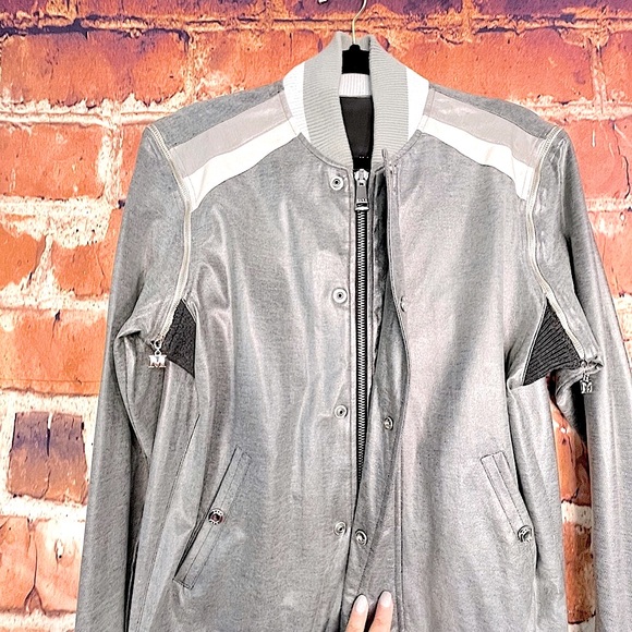 Unique Men’s Zara Man Gray Metallic Bomber Style Jacket With Zip Off Sleeves. - Picture 4 of 9
